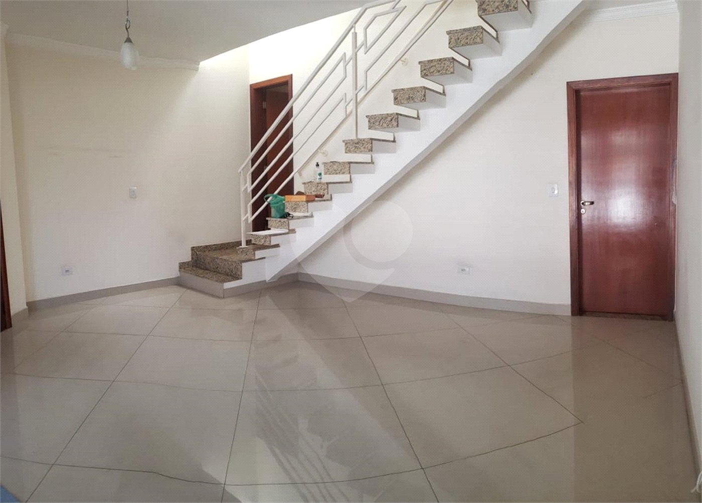 Sobrado à venda com 2 quartos, sendo 1 suíte,  em Vila Nova Mazzei, São Paulo, SP