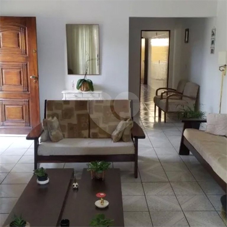 Sobrado à venda ou para alugar com 3 quartos, sendo 1 suíte,  em Jaguaré, São Paulo, SP
