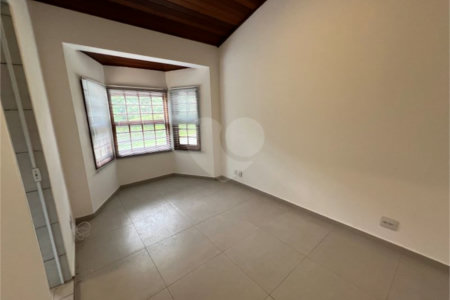 Casa à venda ou para alugar com 4 quartos, sendo 3 suítes, no condomínio Estância Marambaia, Vinhedo - SP
