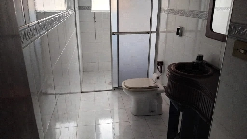 Sobrado à venda com 3 quartos em Jardim Odete, São Paulo, SP