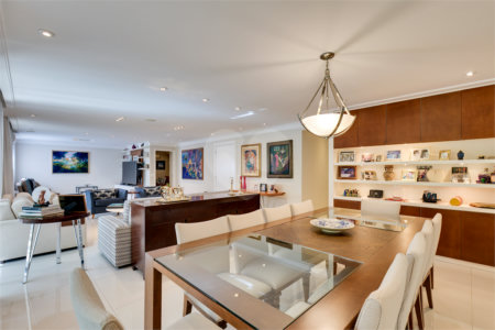 Apartamento à venda com 3 suítes em Granja Julieta, São Paulo, SP