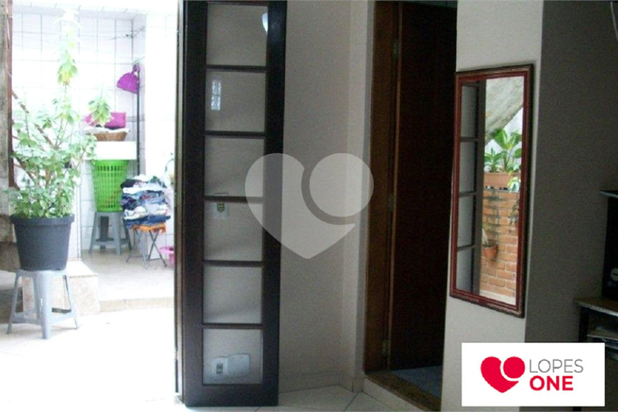 Sobrado à venda com 5 quartos, sendo 1 suíte, em Parada Inglesa, São Paulo, SP