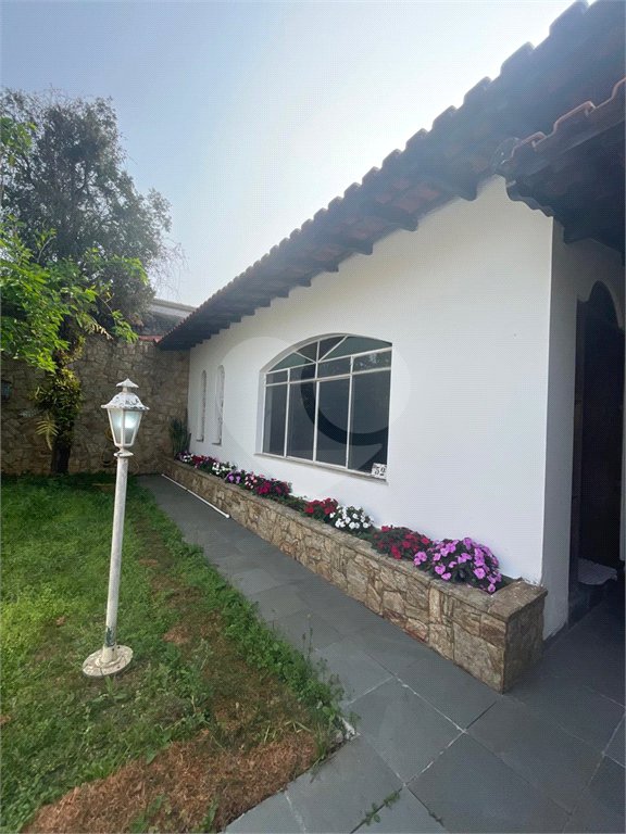 Sobrado à venda com 6 quartos, sendo 3 suítes,  em Dos Casa, São Bernardo do Campo, SP