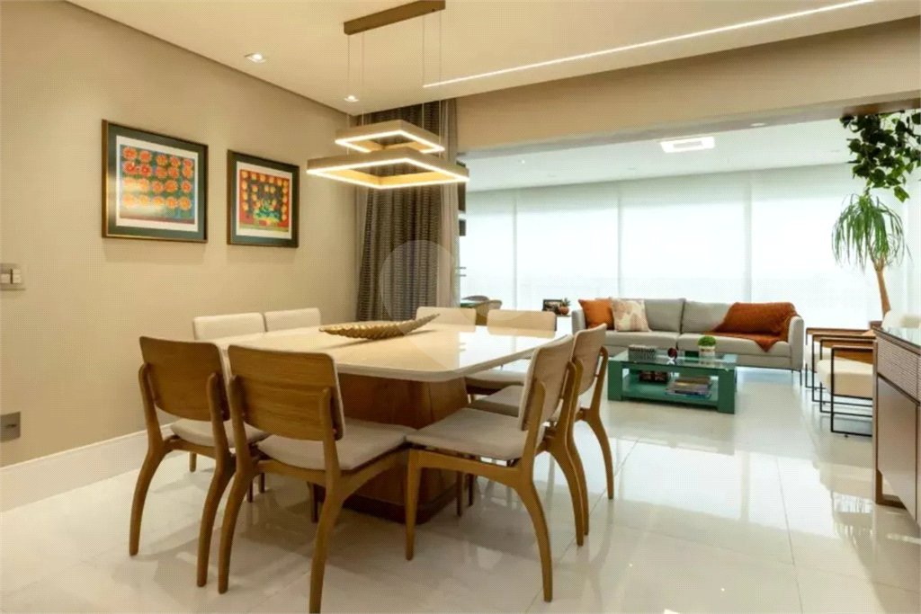 Apartamento à venda com 3 suítes em Indianópolis, São Paulo, SP