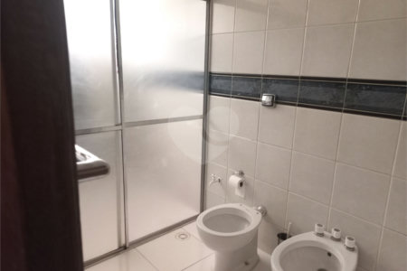 Casa à venda com 3 quartos, sendo 2 suítes, em Morumbi, São Paulo, SP