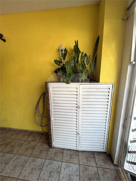 Sobrado à venda com 3 quartos em Jardim Santo Antoninho, São Paulo, SP