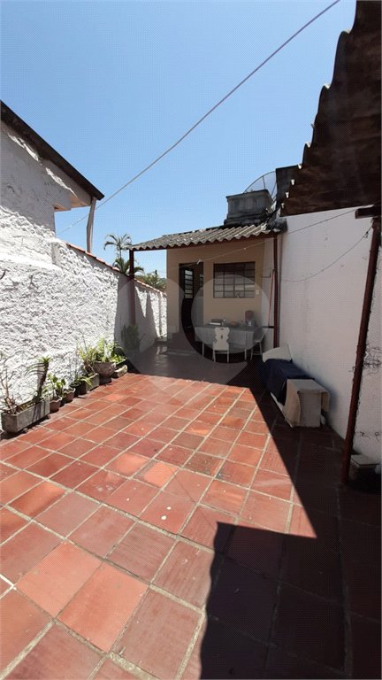 Sobrado à venda com 2 quartos em Horto, São Paulo, SP