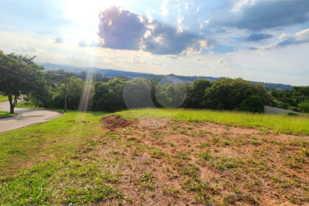 Terreno à venda no condomínio Santa Isabel I, Louveira - SP