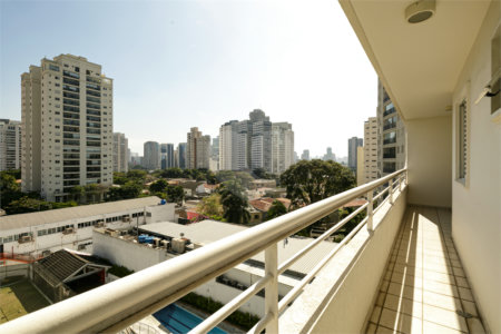 Apartamento à venda com 3 quartos, sendo 1 suíte, em Chácara Santo Antônio, São Paulo, SP