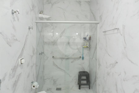 Sobrado à venda com 4 quartos, sendo 3 suítes, em Jardim Paulistano, Ribeirão Preto, SP