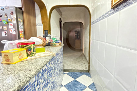 Casa à venda com 3 quartos, sendo 1 suíte, em Vila Galvão, Guarulhos, SP