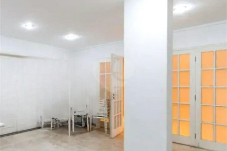 Apartamento à venda com 2 quartos em Vila Uberabinha, São Paulo, SP
