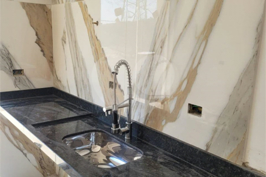 Casa à venda com 3 quartos, sendo 1 suíte, no condomínio Mirante da Mantiqueira I, Mairiporã - SP