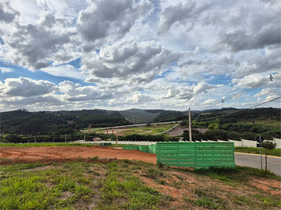 Terreno à venda no condomínio Villagio Caxambu, Jundiaí - SP