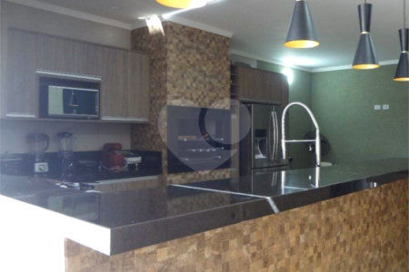 Casa à venda com 5 quartos, sendo 1 suíte, em Jardim Shangri-lá, Atibaia, SP