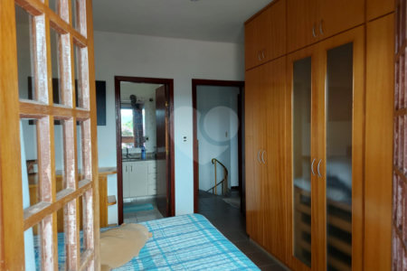 Sobrado à venda com 5 quartos, sendo 4 suítes, em Santa Rosa, Vinhedo, SP