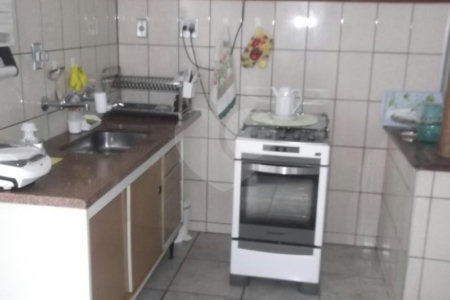 Casa Térrea à venda com 3 quartos em Vila Brasilina, São Paulo, SP