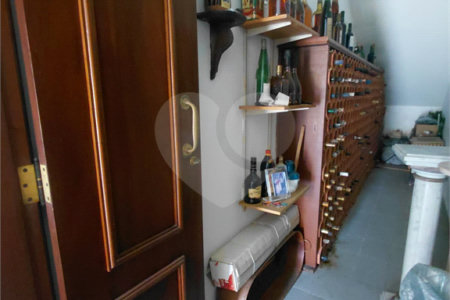 Casa à venda com 4 suítes no condomínio Ville Bourghese, São Paulo - SP