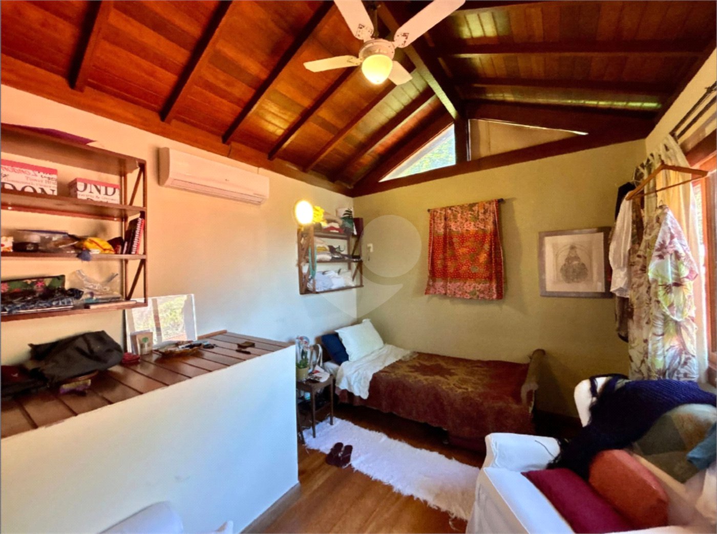 Casa à venda com 4 quartos, sendo 1 suíte, em Lagoa, Rio de Janeiro, RJ