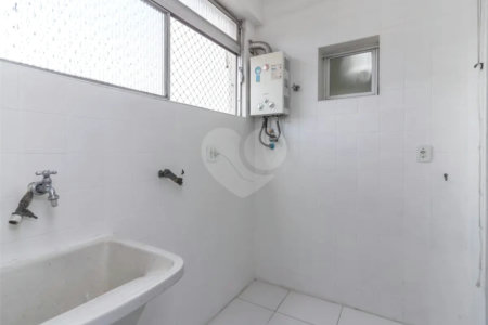 Apartamento à venda com 3 quartos em Moema, São Paulo, SP