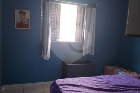 Casa à venda com 3 quartos, sendo 1 suíte,  em Jardim Coqueiro, Itaquaquecetuba, SP