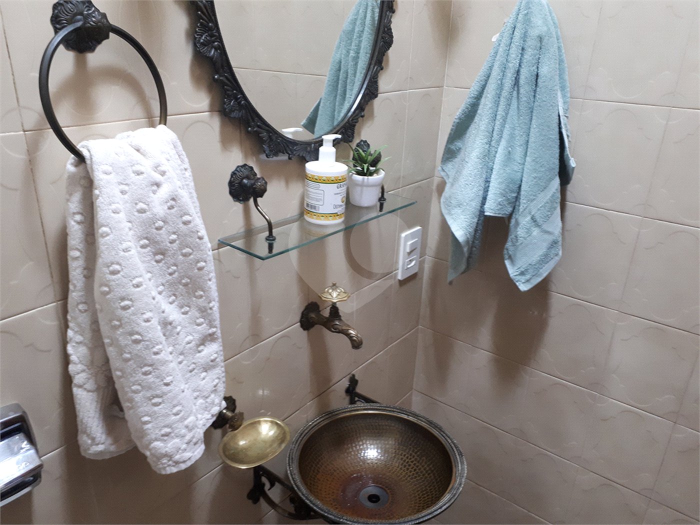 Sobrado à venda com 4 quartos, sendo 1 suíte, em Água Fria, São Paulo, SP