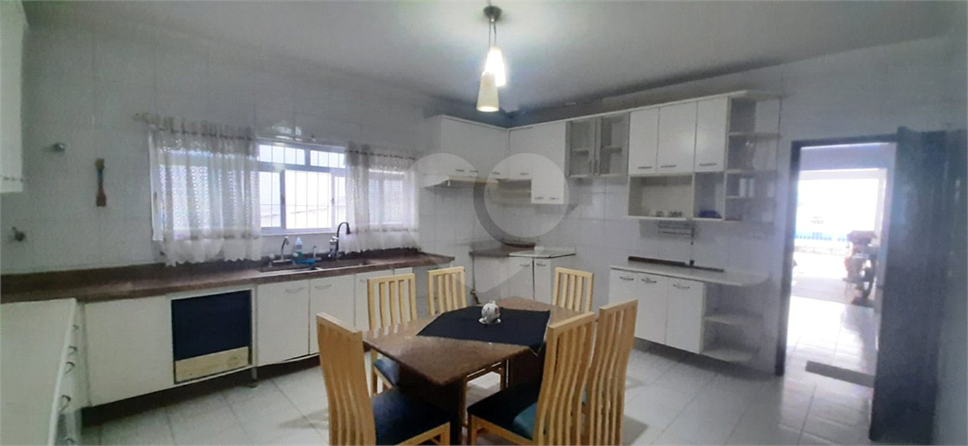 Sobrado à venda com 5 quartos, sendo 1 suíte,  em Vila Rosália, Guarulhos, SP