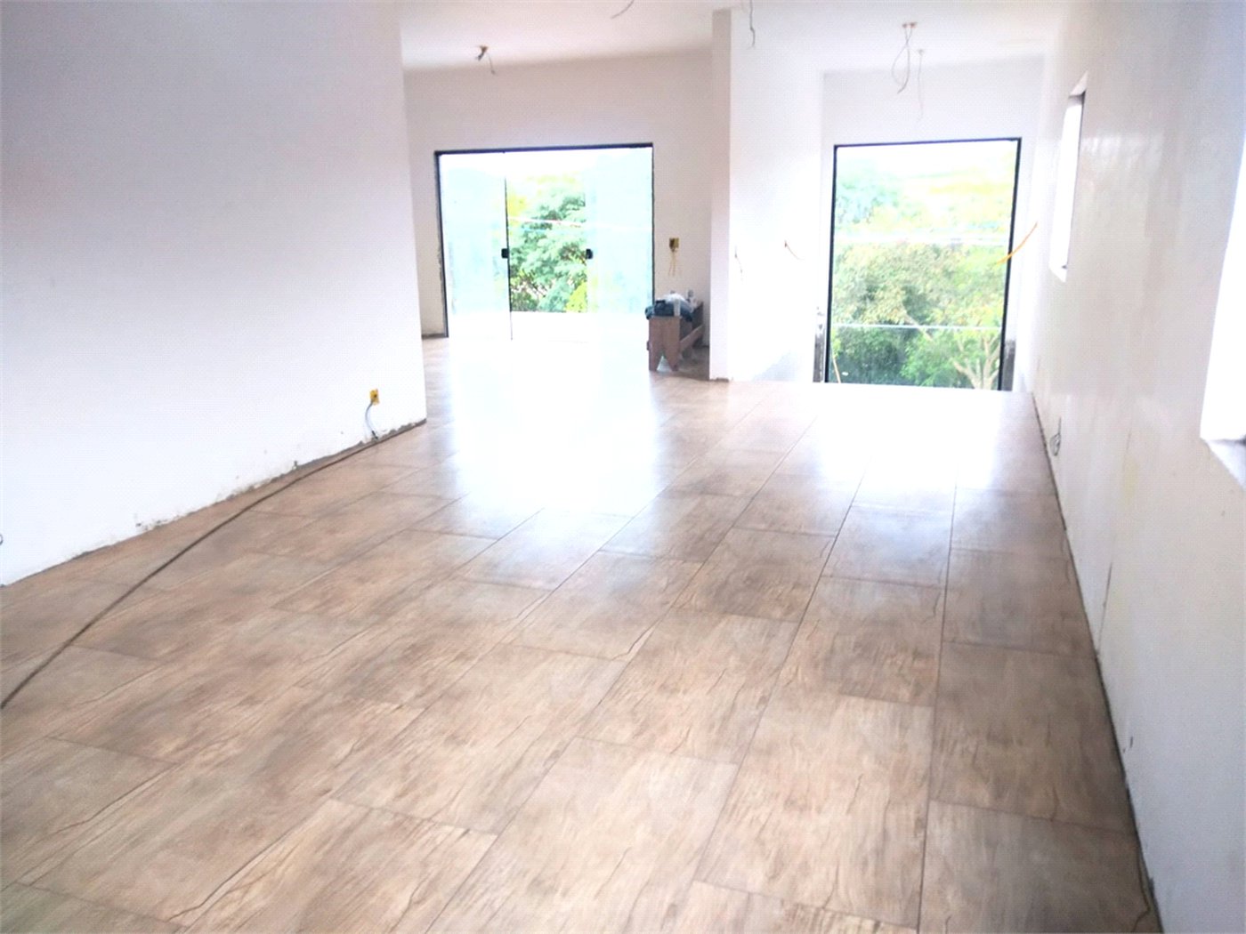 Sobrado à venda com 4 quartos, sendo 3 suítes, em Condomínio Residencial Shamballa Iii, Atibaia, SP