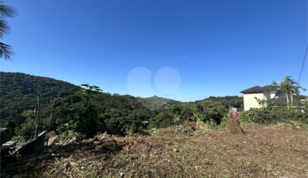Terreno à venda no condomínio Alpes da Cantareira, Mairiporã - SP
