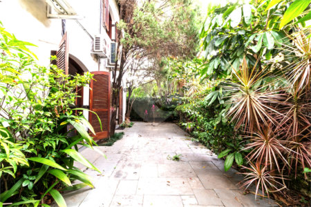 Casa à venda com 4 quartos, sendo 1 suíte, em Jardim das Bandeiras, São Paulo, SP