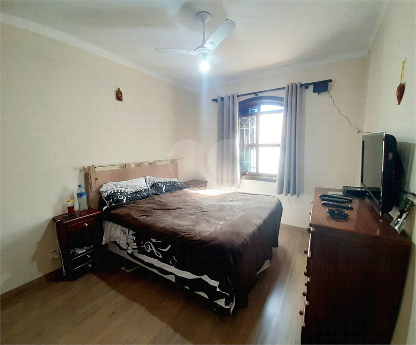 Casa à venda com 3 quartos, sendo 1 suíte, no Centro, Vinhedo, SP