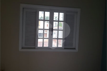 Casa à venda com 6 quartos, sendo 3 suítes, em Alto Ipiranga, Mogi das Cruzes, SP