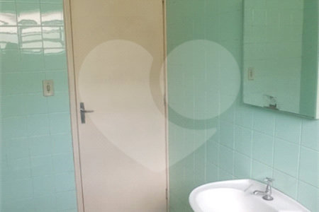 Sobrado à venda com 3 quartos em Água Fria, São Paulo, SP