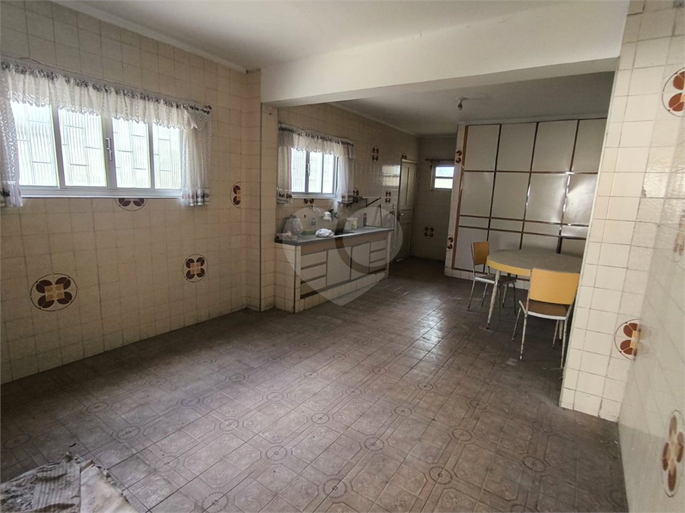 Sobrado à venda com 3 quartos, sendo 1 suíte, em Tremembé, São Paulo, SP