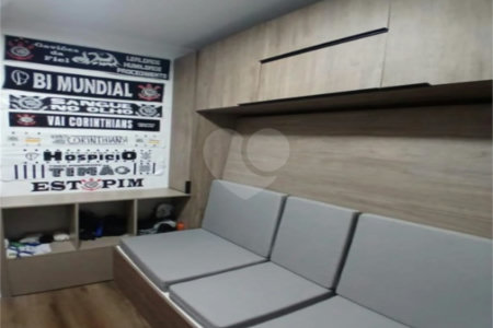 Casa à venda com 3 quartos, sendo 1 suíte, no condomínio Residencial Doutor Emanuel Dias, São Paulo - SP