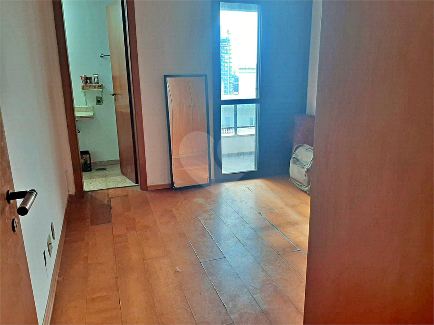 Apartamento à venda com 4 quartos, sendo 3 suítes,  em Itaim Bibi, São Paulo, SP