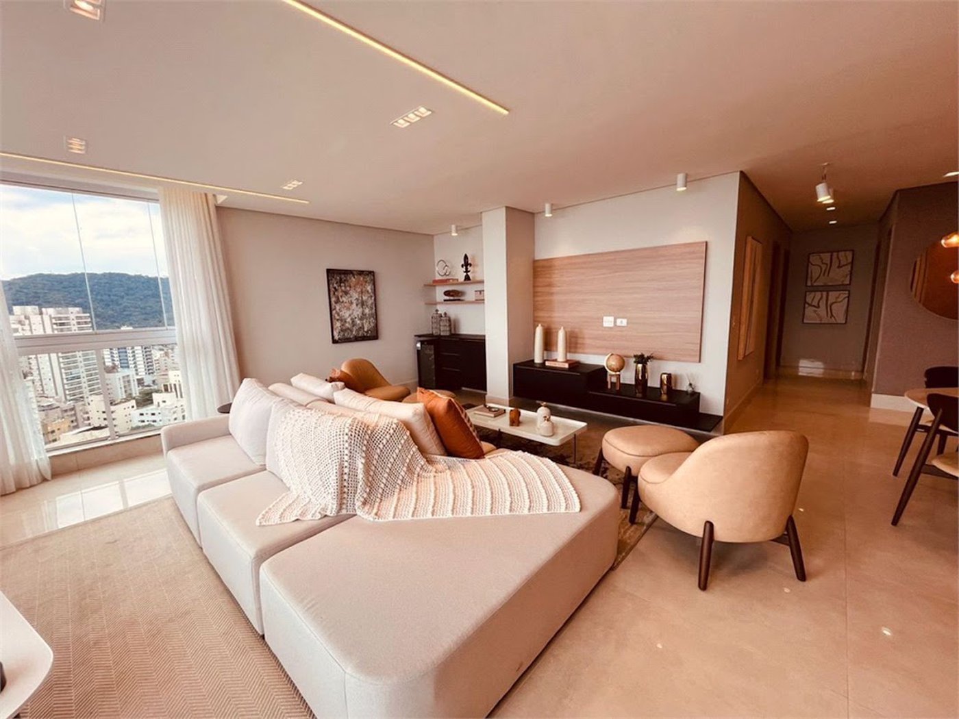 Apartamento com 3 dormitórios à venda, 285 m² por R$ 3.490.000,00 - Jardim Virginia - Guarujá/SP