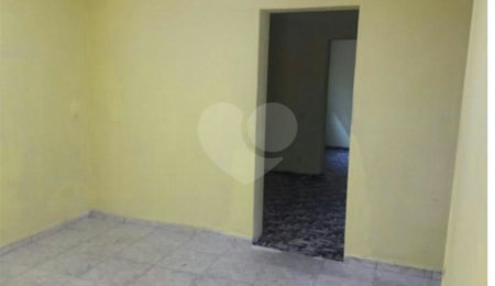 Sobrado à venda com 4 quartos em Barra Funda, São Paulo, SP