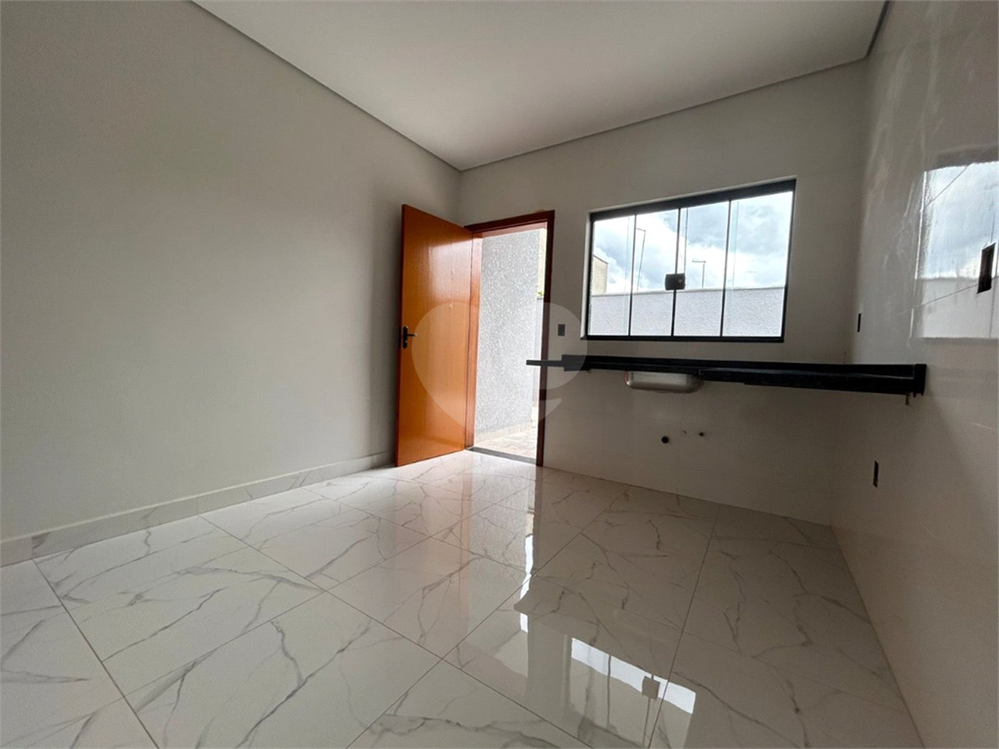 Casa de Vila à venda com 2 quartos, sendo 1 suíte, em Vila Nova Sorocaba, Sorocaba, SP