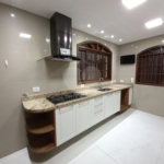 Casa à venda com 4 quartos, sendo 1 suíte,  em Vila Oliveira, Mogi das Cruzes, SP