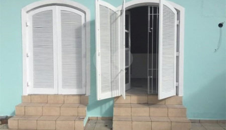 Casa à venda com 3 quartos, sendo 1 suíte,  em Morumbi, São Paulo, SP