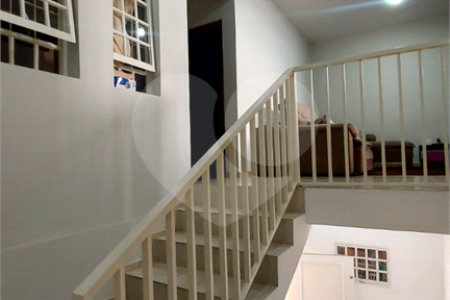 Sobrado à venda com 4 quartos, sendo 2 suítes, em Jardim Paulista, Atibaia, SP