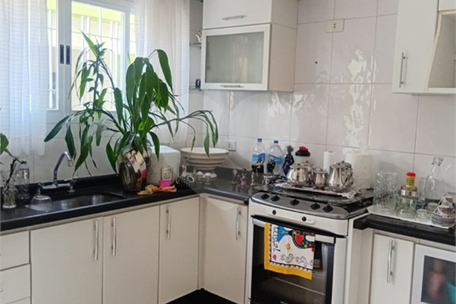 Sobrado à venda com 3 quartos, sendo 1 suíte, em Tremembé, São Paulo, SP