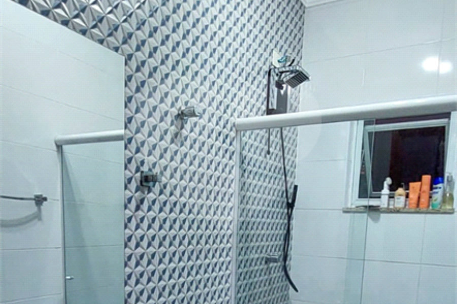 Sobrado à venda com 3 quartos, sendo 1 suíte, em Vila Mazzei, São Paulo, SP