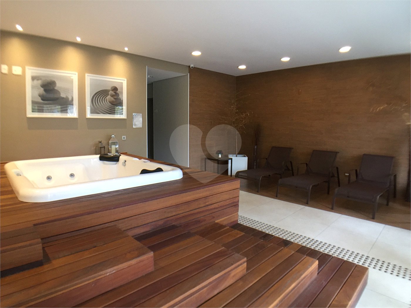 Apartamento à venda com 3 suítes em Barra Funda, São Paulo, SP
