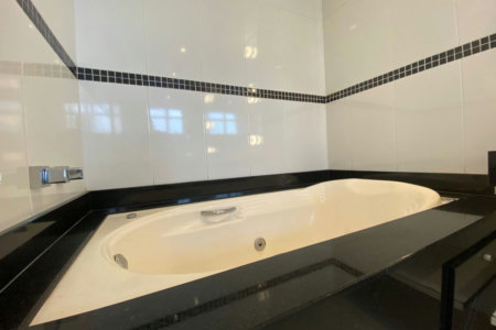 Apartamento com 3 dormitórios para alugar, 198 m² por R$ 16.000,02/mês - Gonzaga - Santos/SP