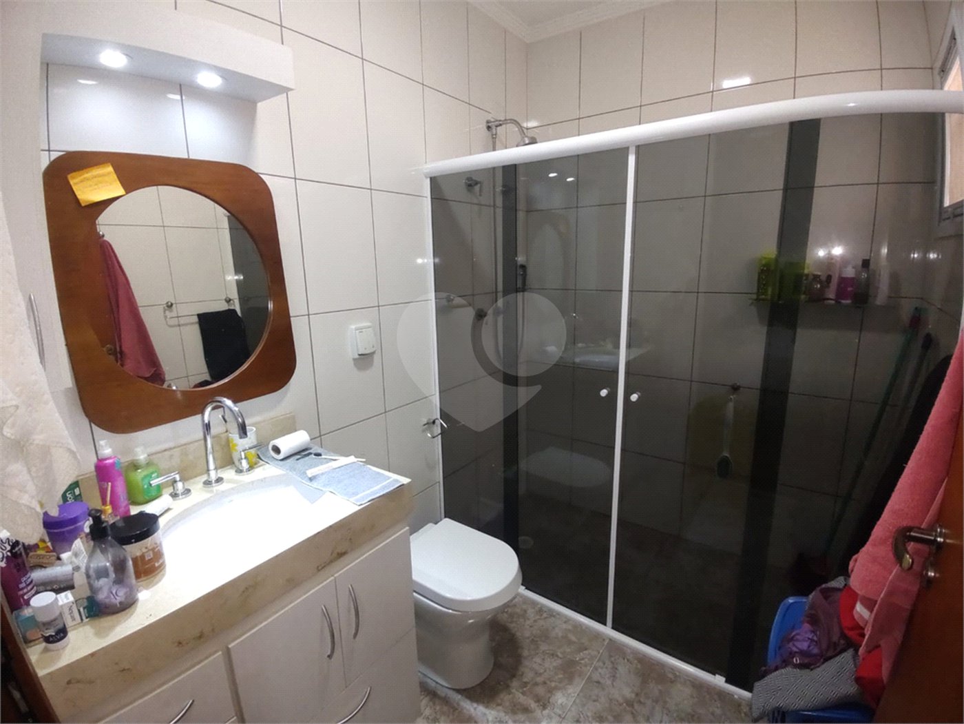 Casa à venda com 3 suítes no condomínio Morada das Hortênsias, São Paulo - SP