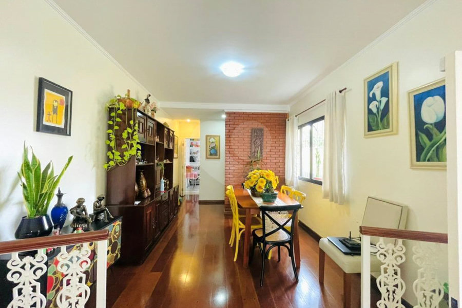 Villagio à venda com 4 quartos, sendo 2 suítes, em Saúde, São Paulo, SP
