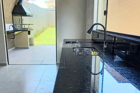 Casa à venda com 3 suítes em Alvinópolis, Atibaia, SP