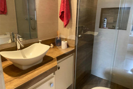 Apartamento à venda com 3 quartos, sendo 1 suíte, em Vila Suzana, São Paulo, SP